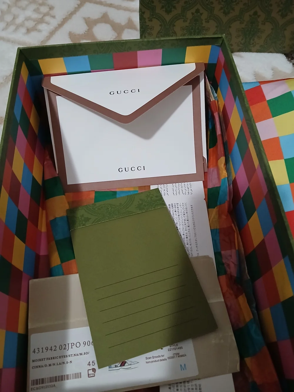 Gucci stylish sneakers
